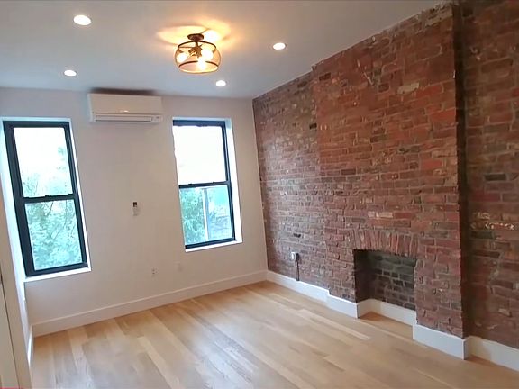 2nd image of 806 Dean St APT 2r