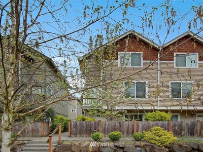 12333 28th Avenue NE #A, Seattle, WA, 98125