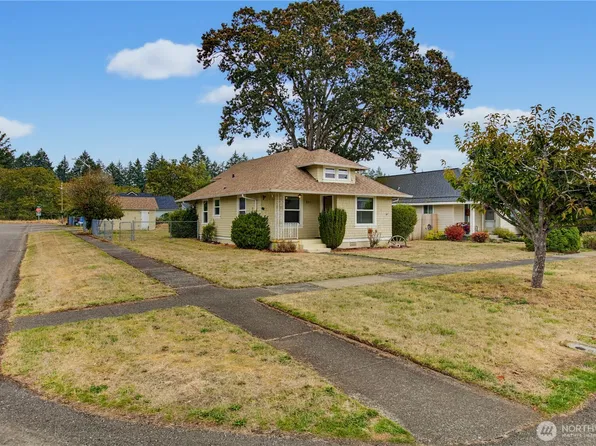 511 Louviers Avenue, Dupont, WA 98327