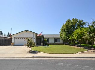 1470 Hampton Way, Clovis, CA 93611