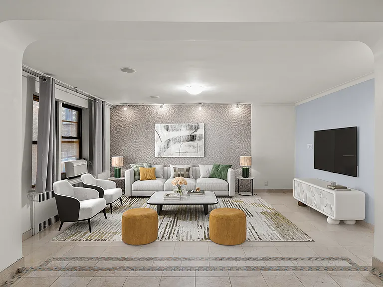 300 W 72nd St #1A — Photo 1