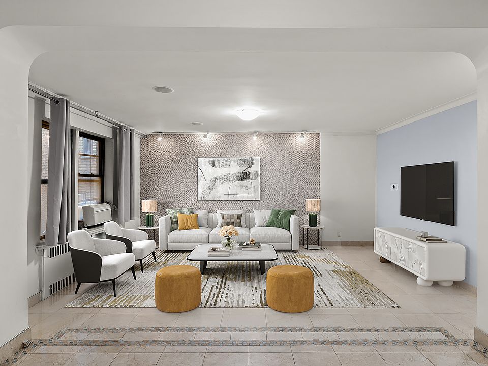 1st image of 300 W 72nd St APT 1A
