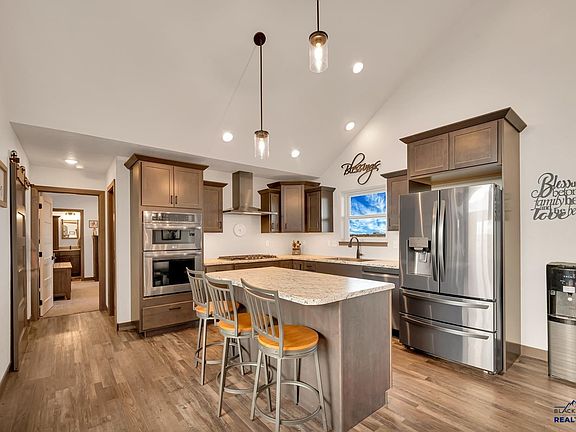 3rd image of 15638 229th St