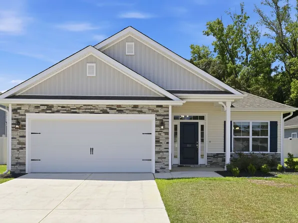 903 Eakins Ln, Richlands, NC