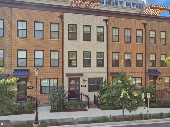 214 Canal Center Plz, Alexandria, VA 22314
