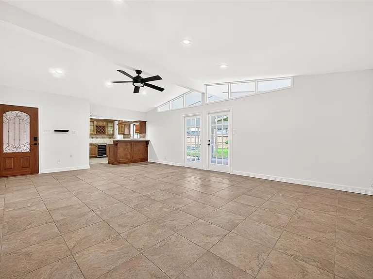 5422 Hummingbird St — Photo 18