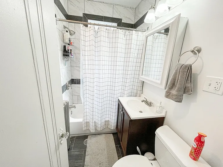 609-17 N. Sheridan Rd. — Photo 7
