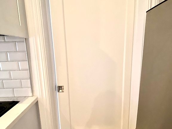 4th image of 528 E 79th St APT 5F