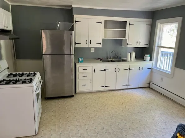 4 Hill St #2, Smithfield, RI 02917