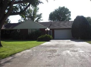 707 S Harrison St, Hugoton, KS 67951