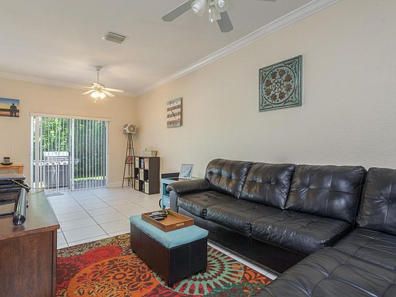 4th image of 208 King Neptune Ln #5