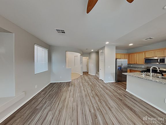 3rd image of 7643 Gatsby House St