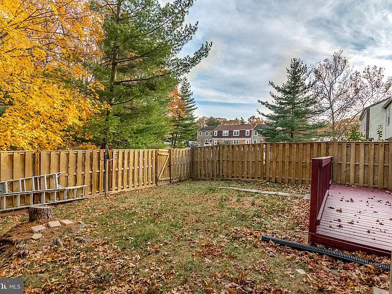 7732 Matisse Way — Photo 29