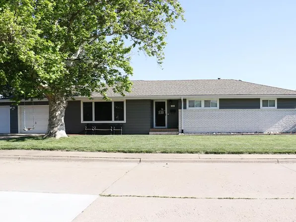2016 Quincy Ct, Salina, KS 67401