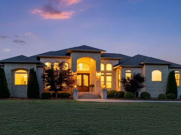 3505 Ballenger Rd, Greer, SC 29651