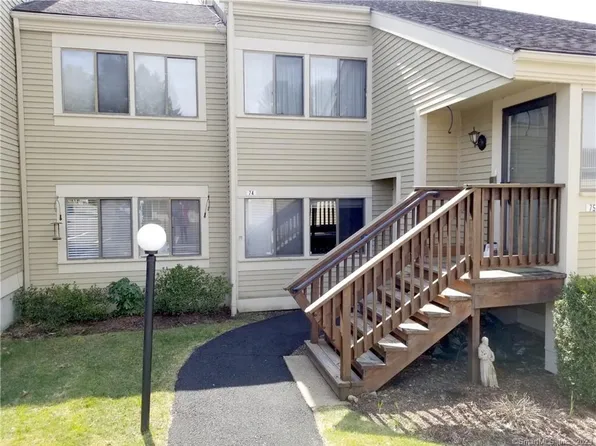 74 Fox Run #74, Lewisboro, NY 10590