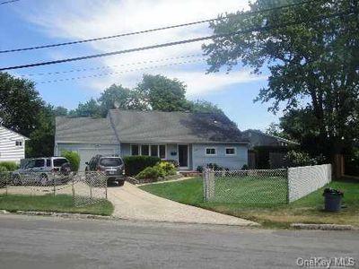 249 Claywood Drive, Brentwood, NY, 11717