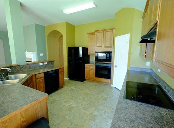 3rd image of 2702 Whisper Ct