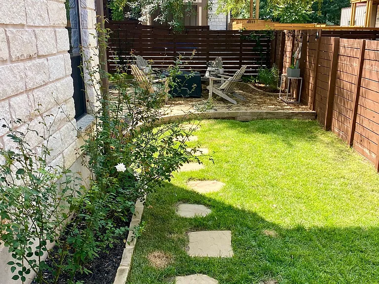 903 Cardinal Ln #A — Photo 22