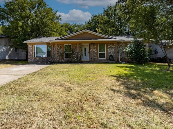 1113 Venus St, Cedar Hill, TX 75104