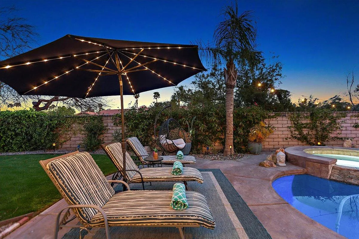 4 bed, 2292 sqft, $8,500 — Photo 3