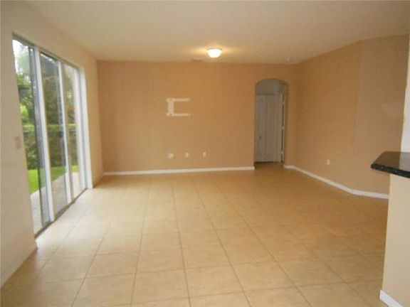 3rd image of 20801 SW 92nd Ct