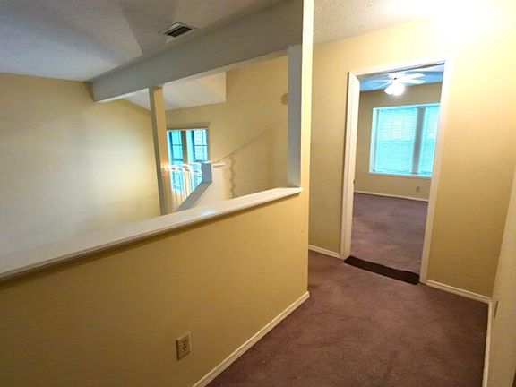 2nd image of 5900 Grelot Rd APT 204