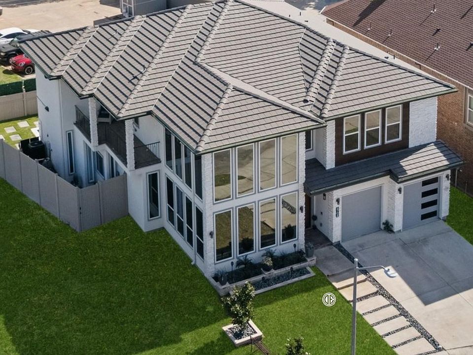 1st image of 4704 Almeria Ct