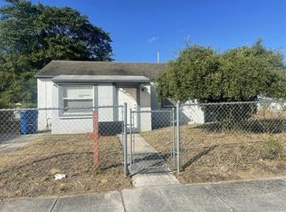 808 W 4th St, Riviera Beach, FL 33404