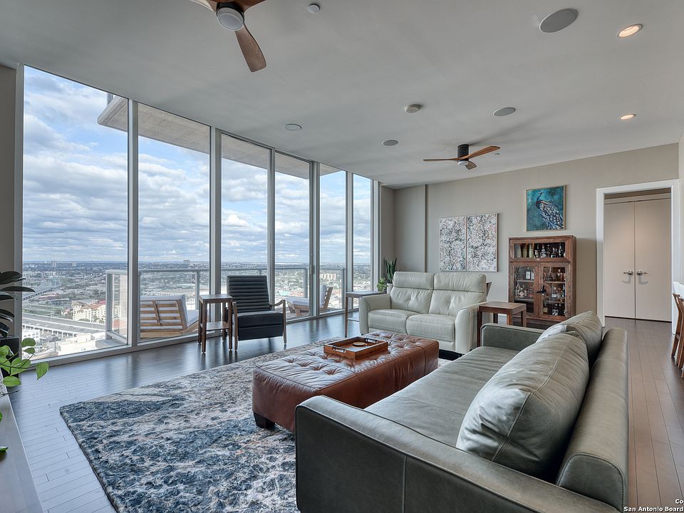 1st image of 610 E MARKET ST #2712