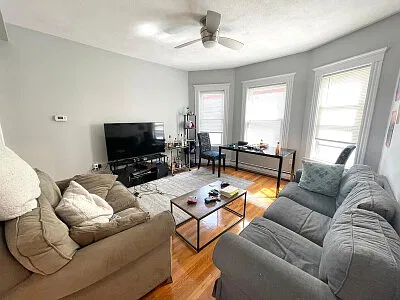 5 bed, 1800 sqft, $7,000 — Photo 2