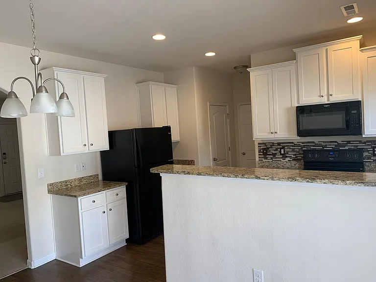 7614 Mockernut Dr — Photo 16