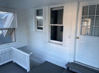 1041 Davis Ave NW #2, Grand Rapids, MI 49504