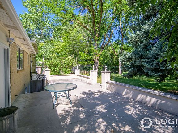 3rd image of 1911 E Cecelia Cir