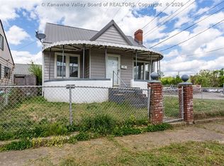 239 10th Ave, South Charleston, WV 25303