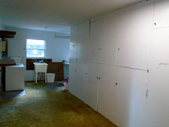 5th image of 1022 Wildwood W