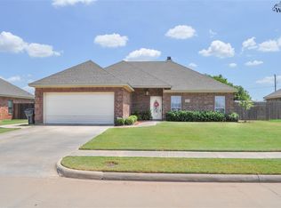 5137 Royalwood Dr, Wichita Falls, TX 76302