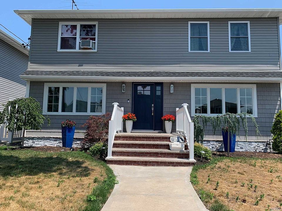 1st image of 255 Litchfield Ave