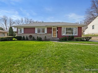 1700 Graham Ct NW, Grand Rapids, MI 49504