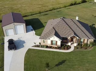 177 Lavender Ln, Springtown, TX 76082