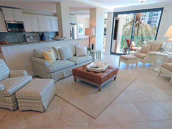 3rd image of 670 Island Way APT 308