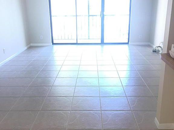 2nd image of 207 Foxtail Dr APT E2