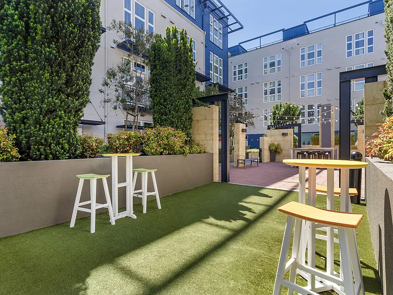 Domain Apartments — Photo 29