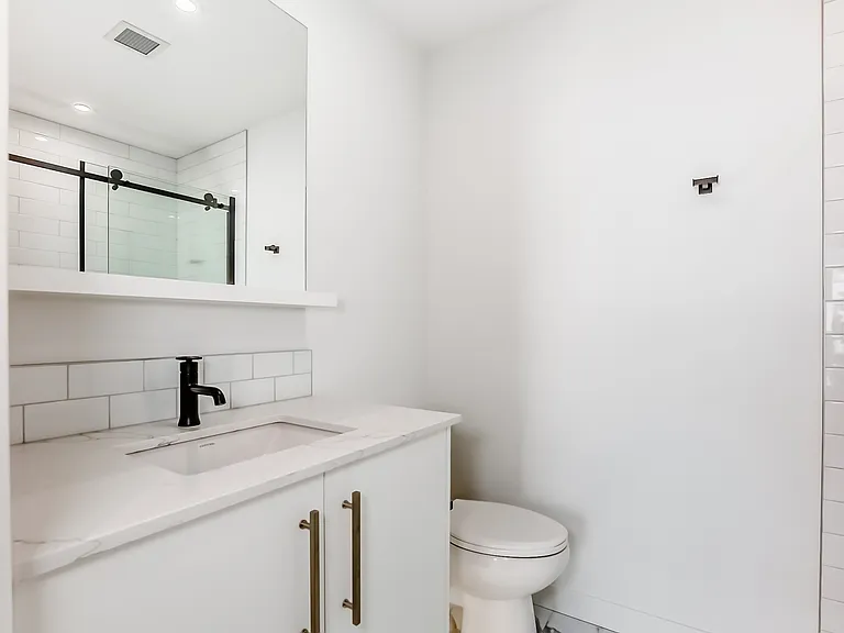 606 Broadcast Ave SW #8375 — Photo 31