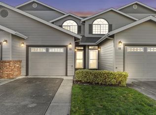 3855 Dover Ridge Dr APT 10, Medford, OR 97504