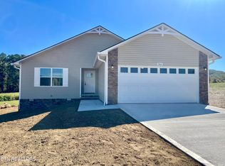 366 Vista Springs Ln, Oliver Springs, TN 37840