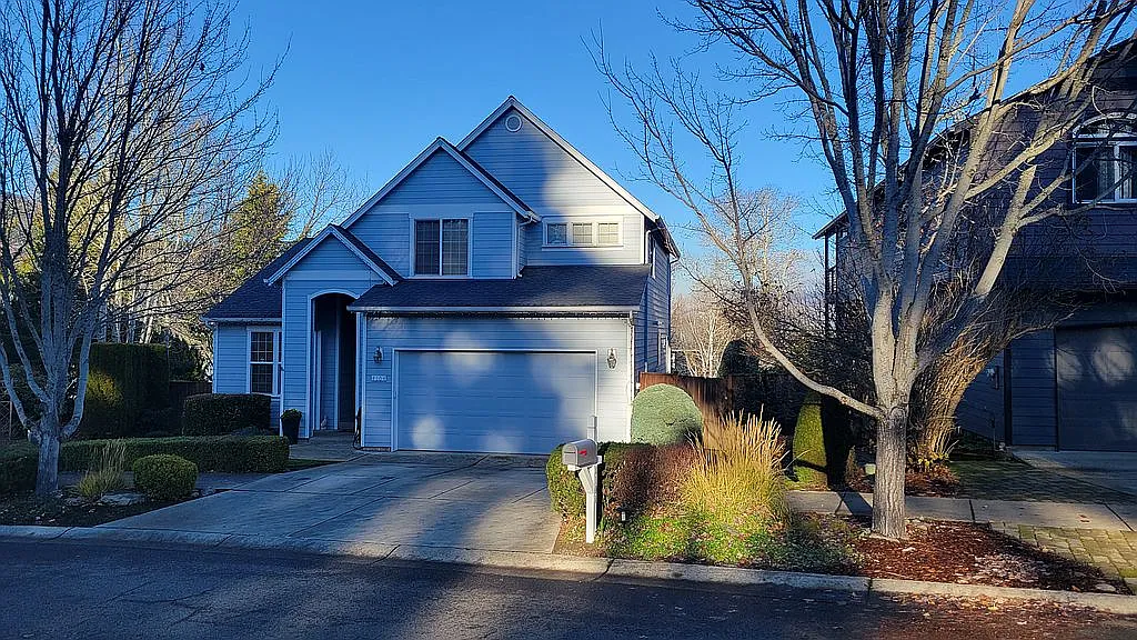 4104 Cloudview Ct photo 1