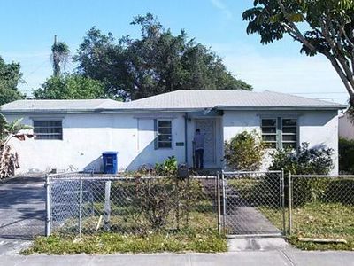 2229 NW 81st St, Miami, FL, 33147