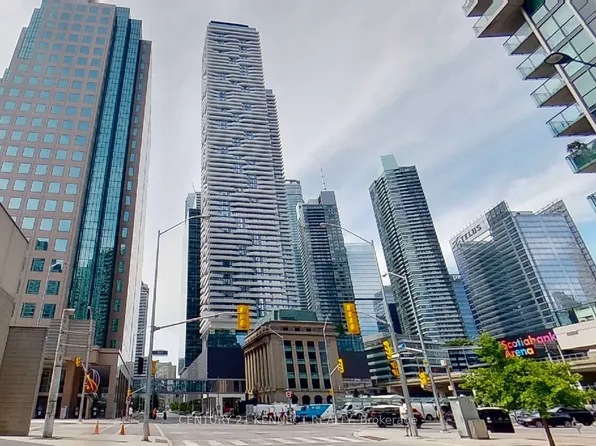 100 Harbour St, Toronto, ON