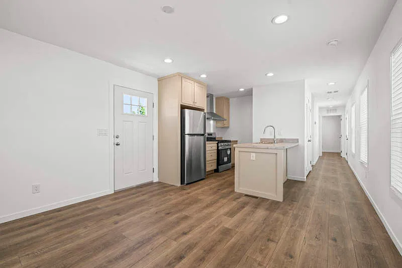 2 bed, 1.0 bath, 632 sqft, $1,160 — Photo 4